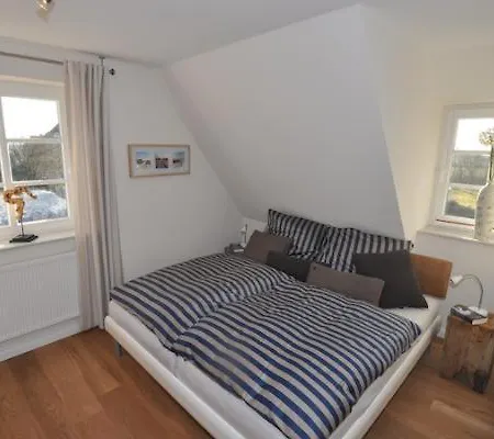 Holiday home Doppelhaushaelfte Frederike Bohl