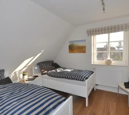 Doppelhaushaelfte Frederike Holiday home