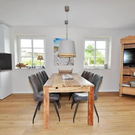 Holiday home Doppelhaushaelfte Frederike *
