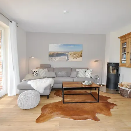 Holiday home Doppelhaushaelfte Frederike